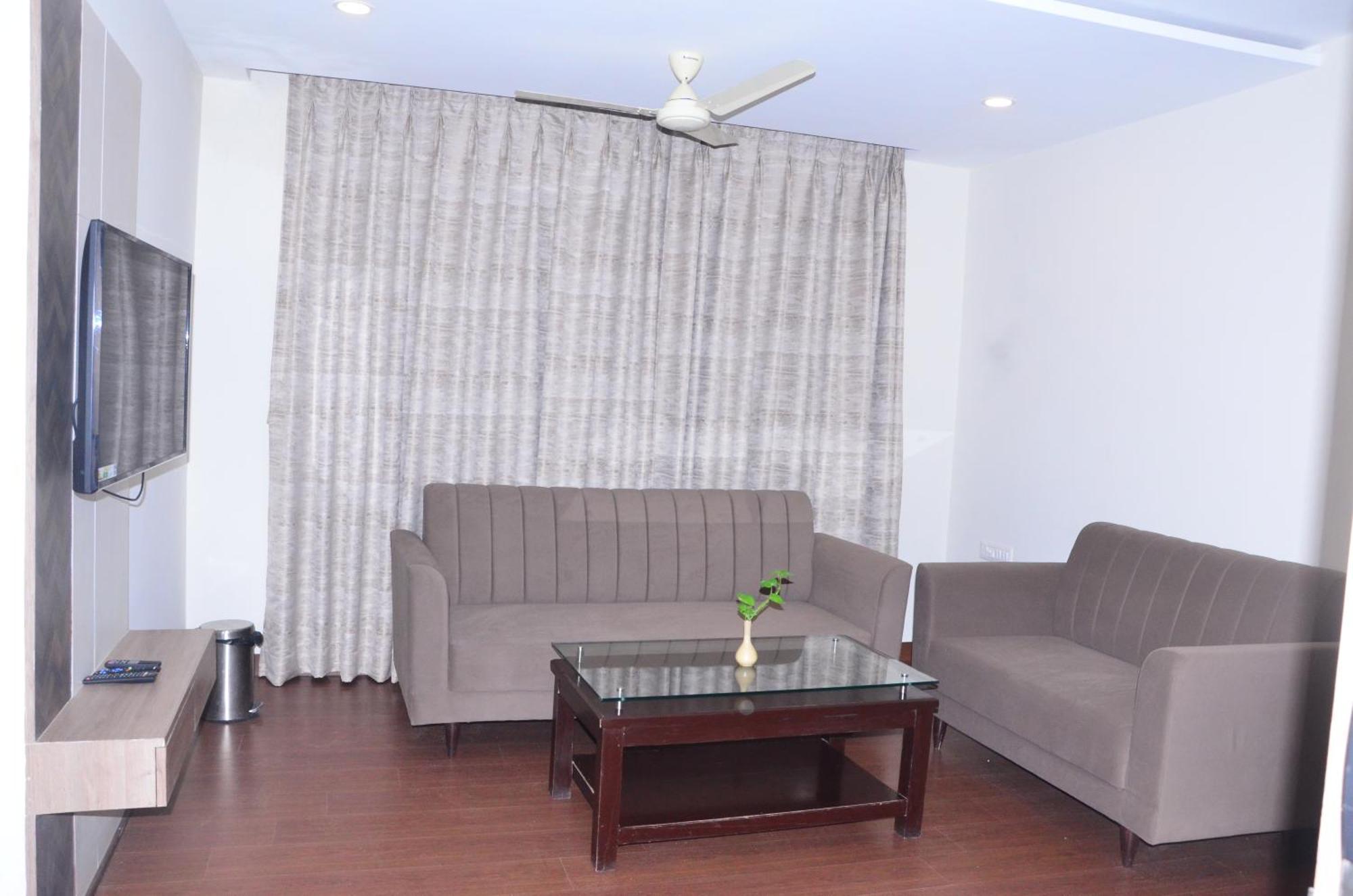 Hotel Nand Residency Ghazipur Eksteriør billede